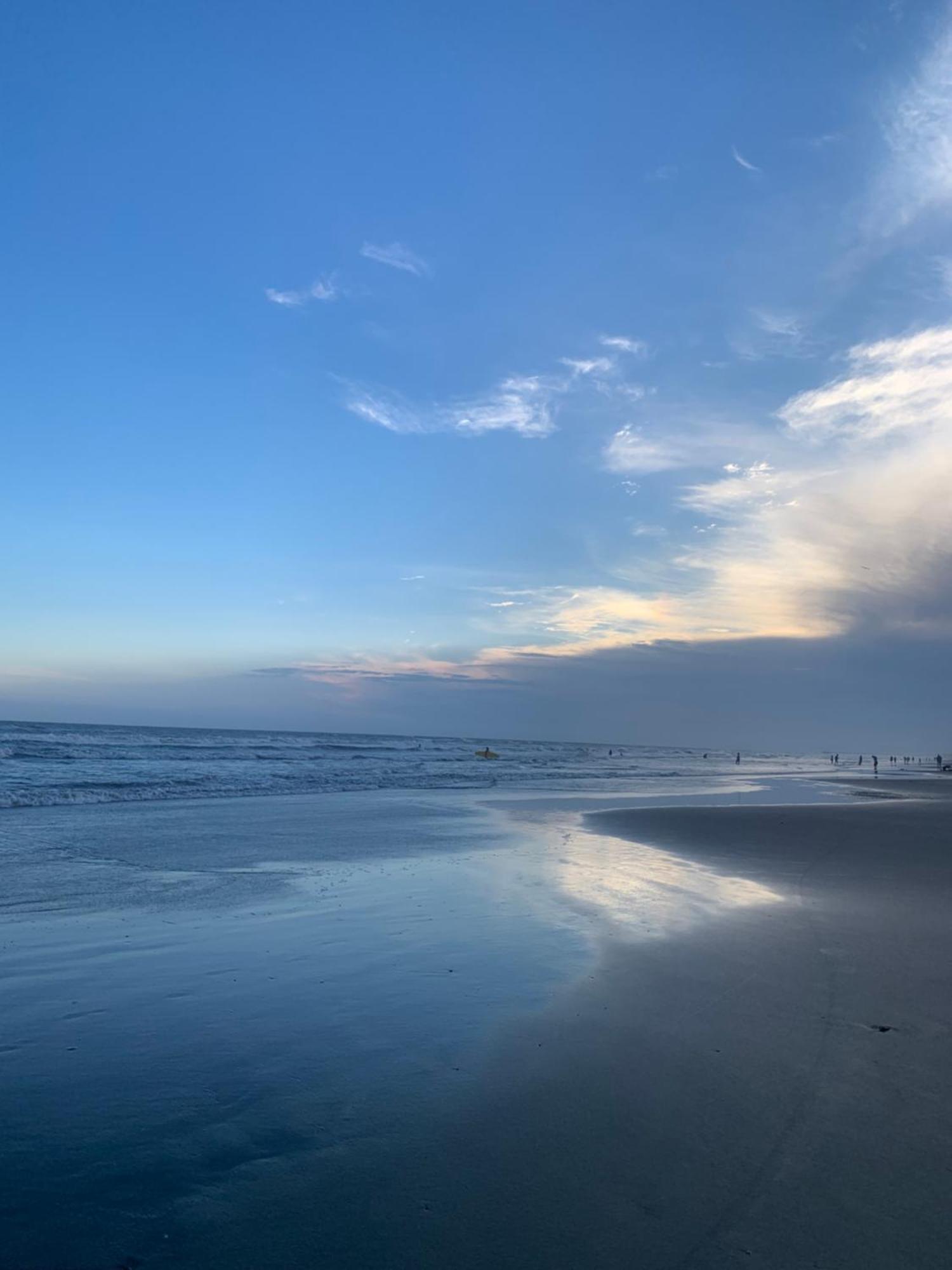 Lindo Sobrado Amarelo -Proximo A Praia Mongaguá Buitenkant foto